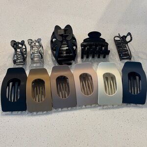 Bundle of hair claw clips